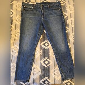 GAP Women's Skinny Jeans in Denim Blue